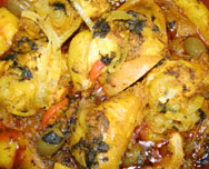 TAJINE DE POULET AUX OLIVES ET AUX CITRONS CONFITS